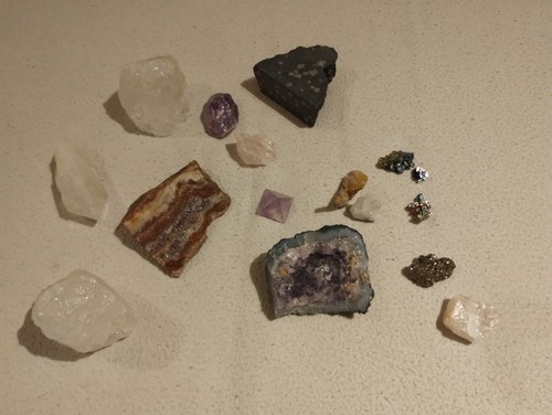 Stk mineralien sammlung - 16,
